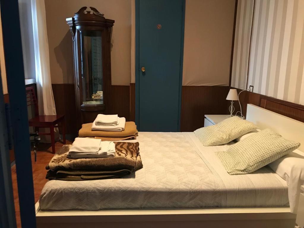 Seneca Hostel Κόρδοβα Εξωτερικό φωτογραφία